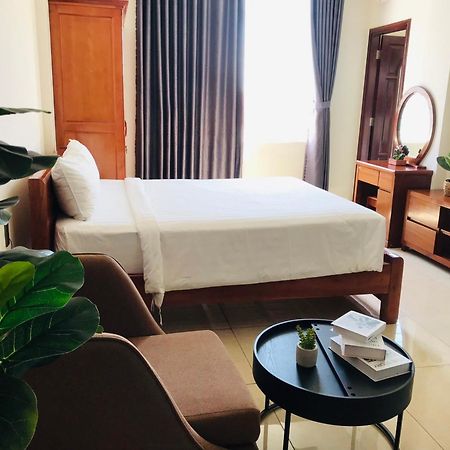 Prague Hotel Vung Tau Exterior photo
