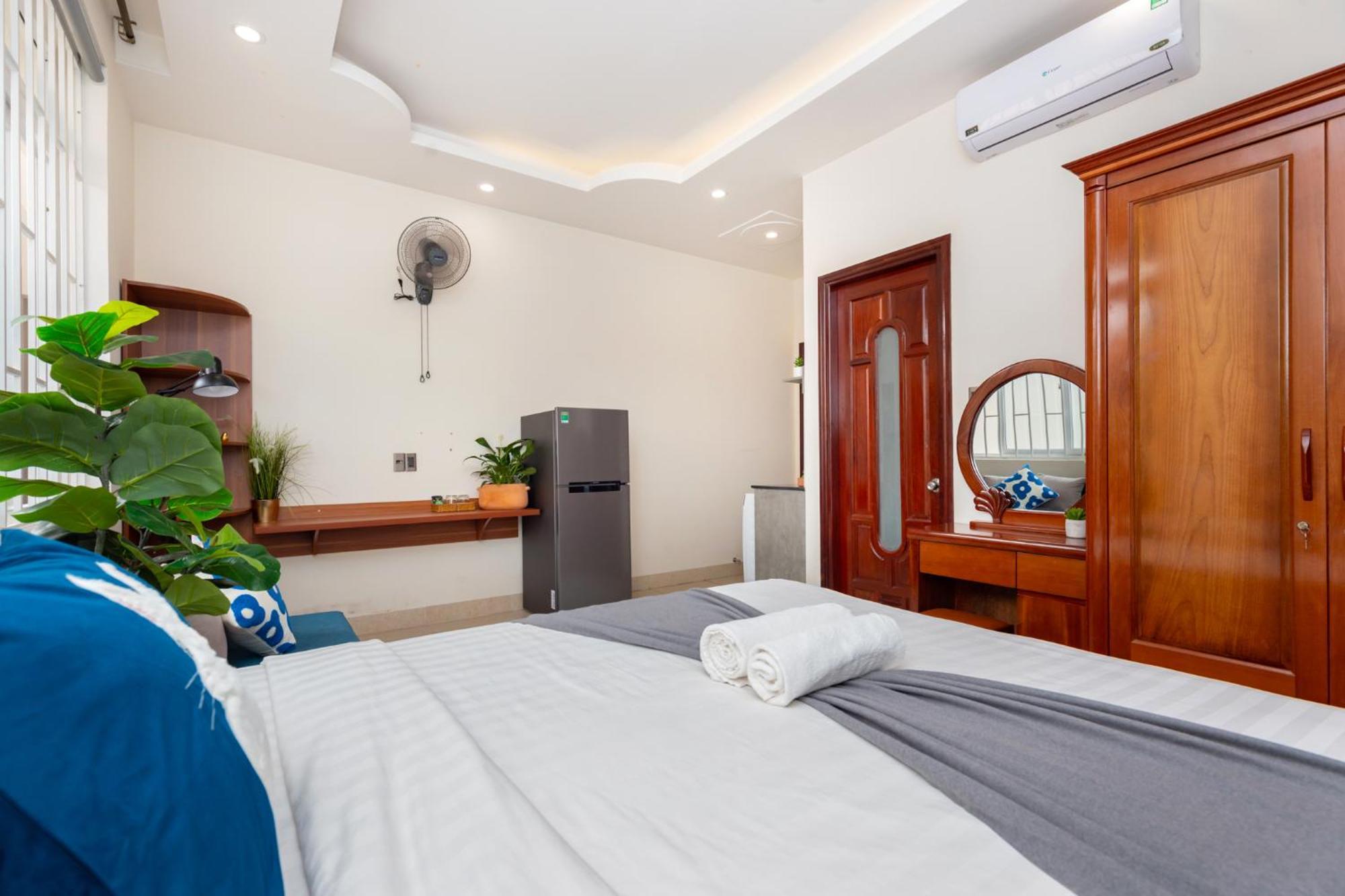 Prague Hotel Vung Tau Exterior photo